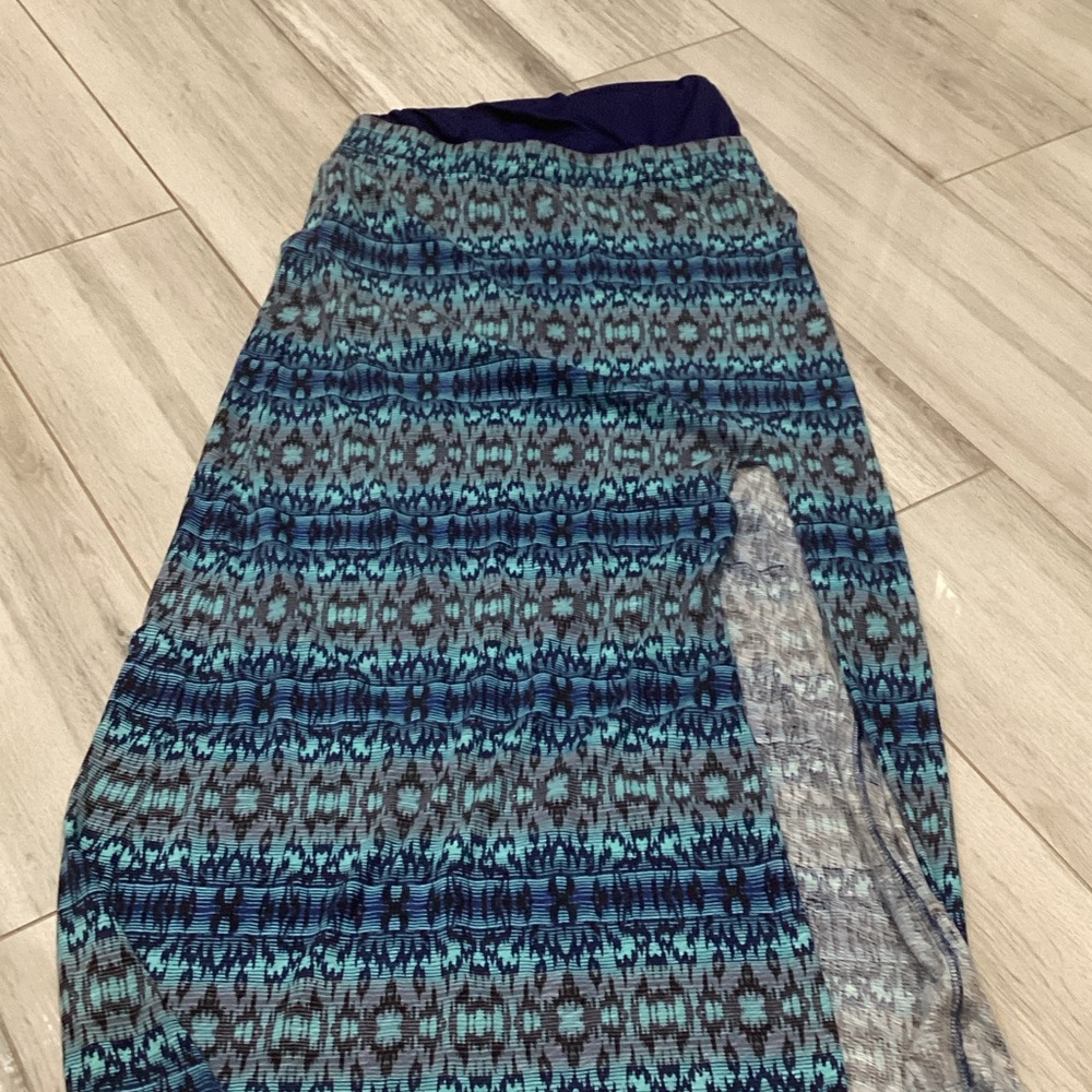American Eagle Outfitters Blue Patterned Maxi Skirt with Navy Waistband